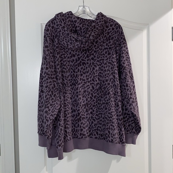 Woman’s AE leopard print dusty purple jegging fit hoodie size L - Picture 3 of 5